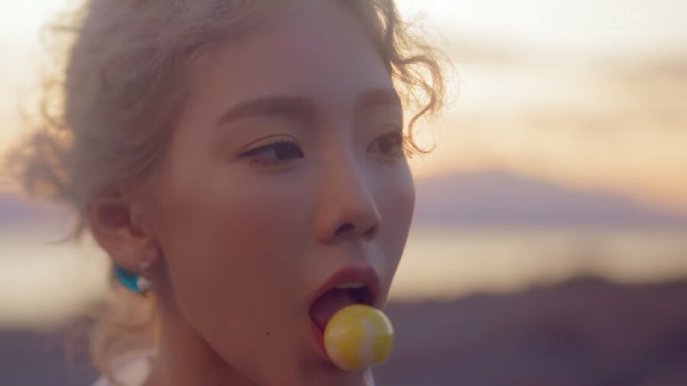 태연 Why 뮤비 해석 (데이터 주의) | 인스티즈
